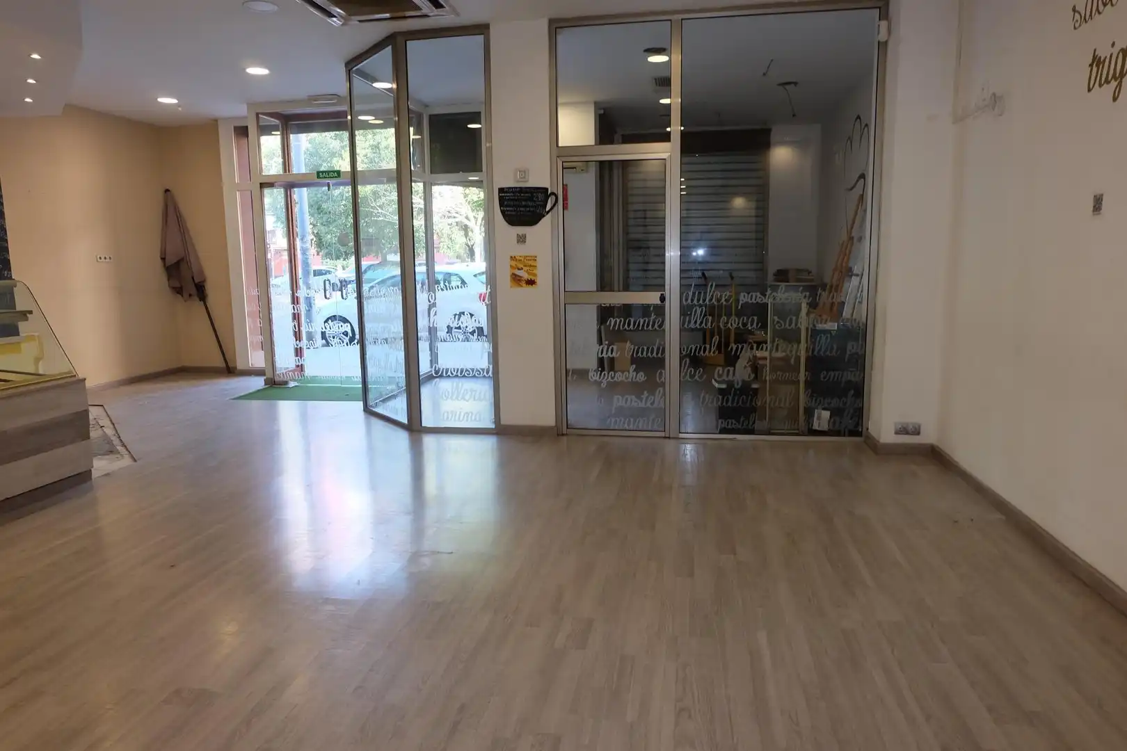 Local en venta en Valencia con Aire acondicionado