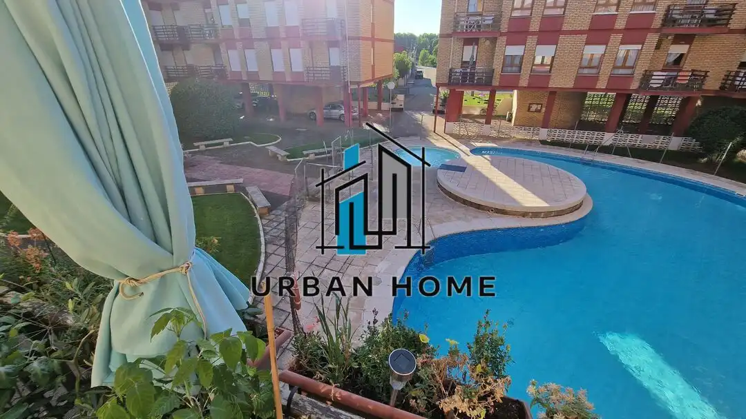 Vista exterior de Piso en venta en Carrizo con Calefacción, Parquet y Terraza