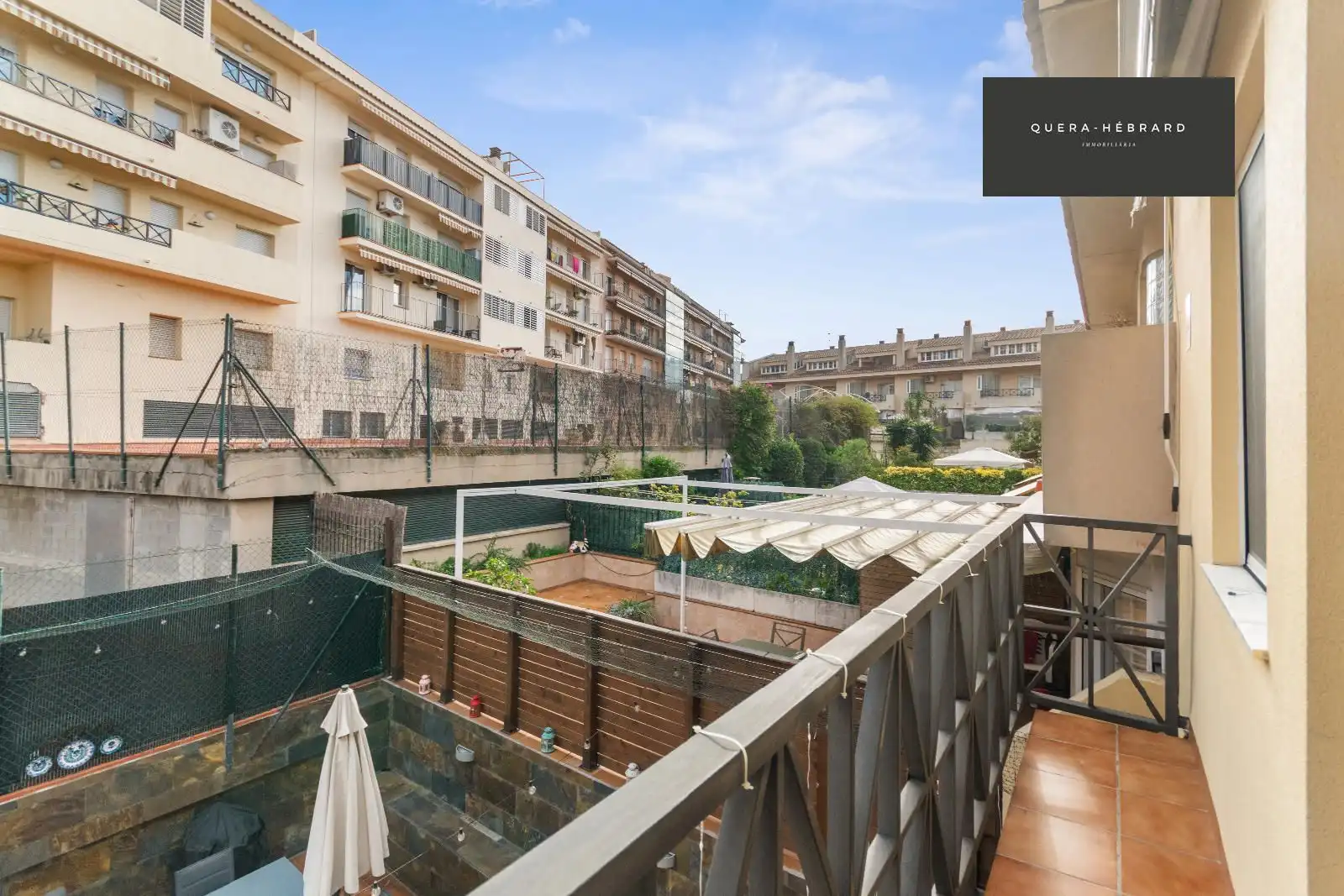 Terraza de Casa adosada en venta en Rubí con Aire acondicionado, Calefacción y Parquet