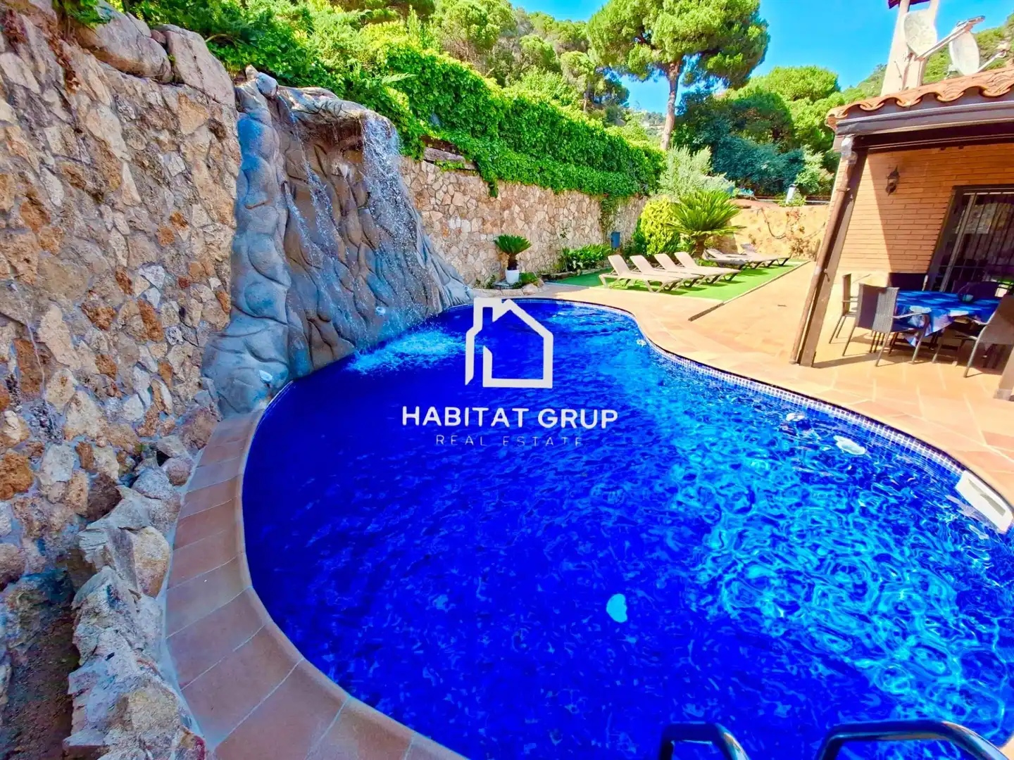 Maison avec piscine à vendre à Canyelles