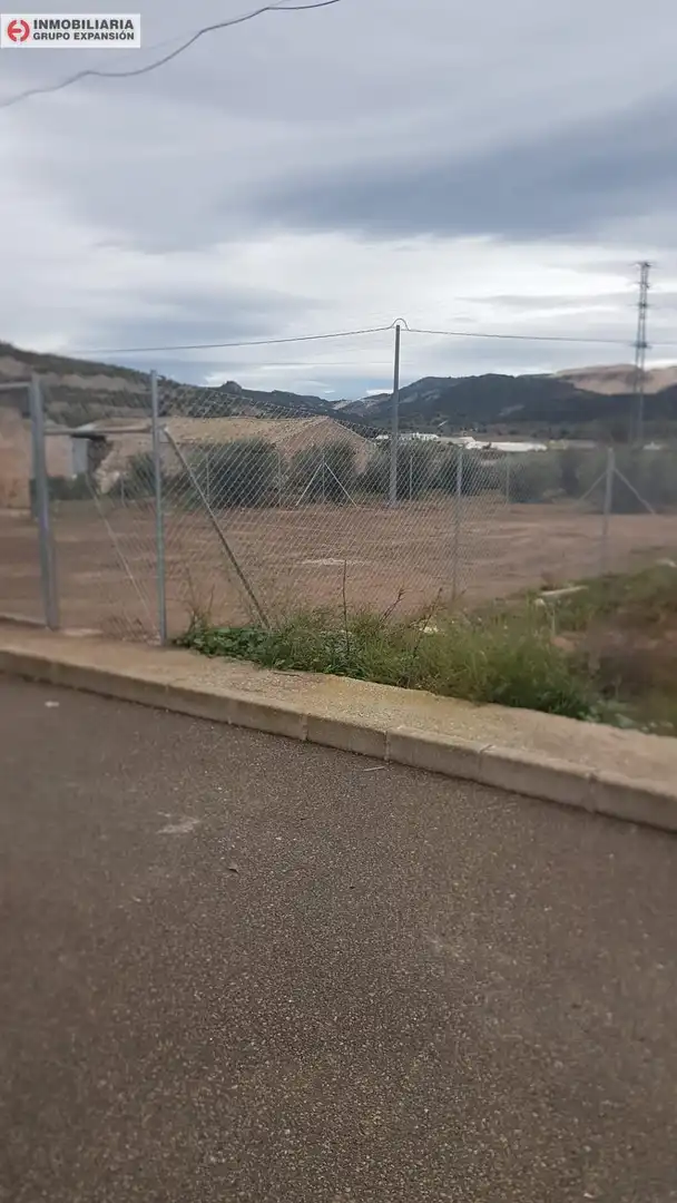 Casa o xalet en venda en El Pinós / Pinoso amb Aire condicionat, Calefacció i Jardí privat