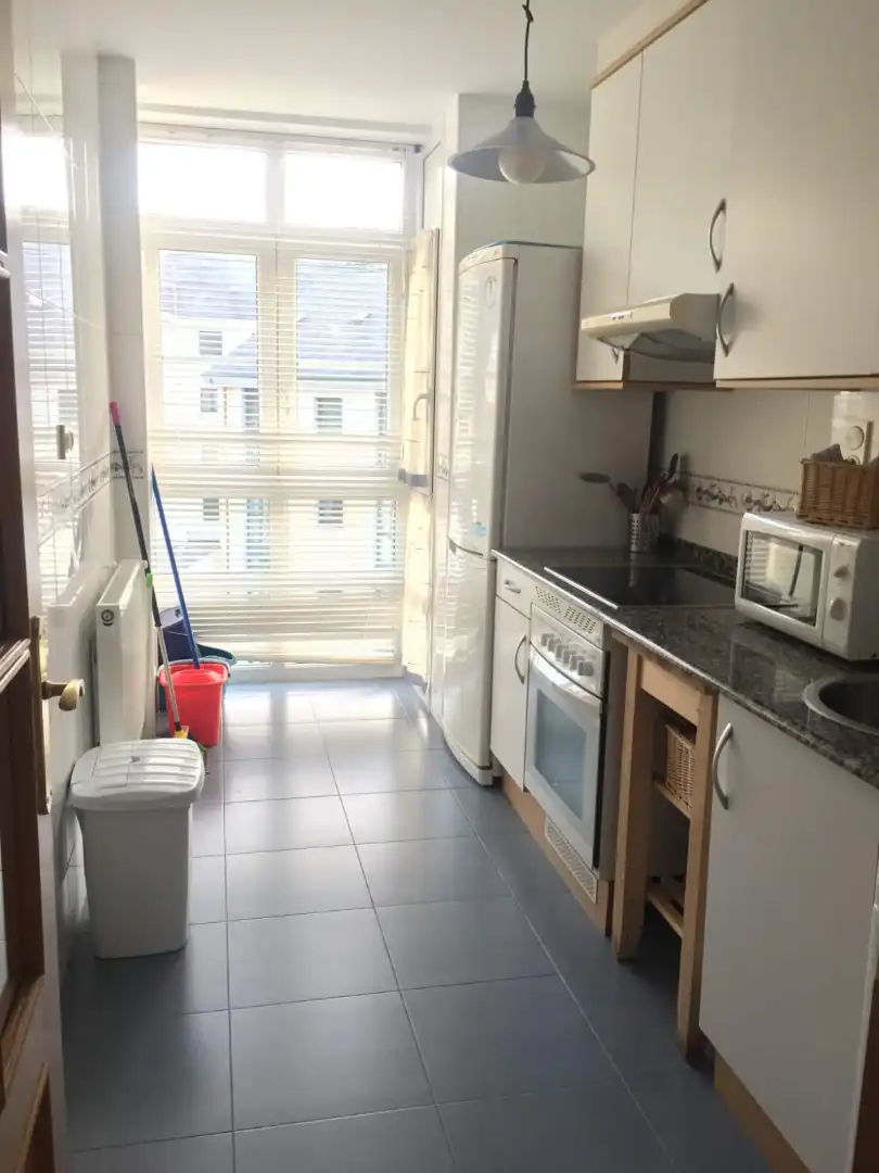 Küche von Wohnung zur Miete in Ribadeo mit Heizung, Parkett und Möbliert