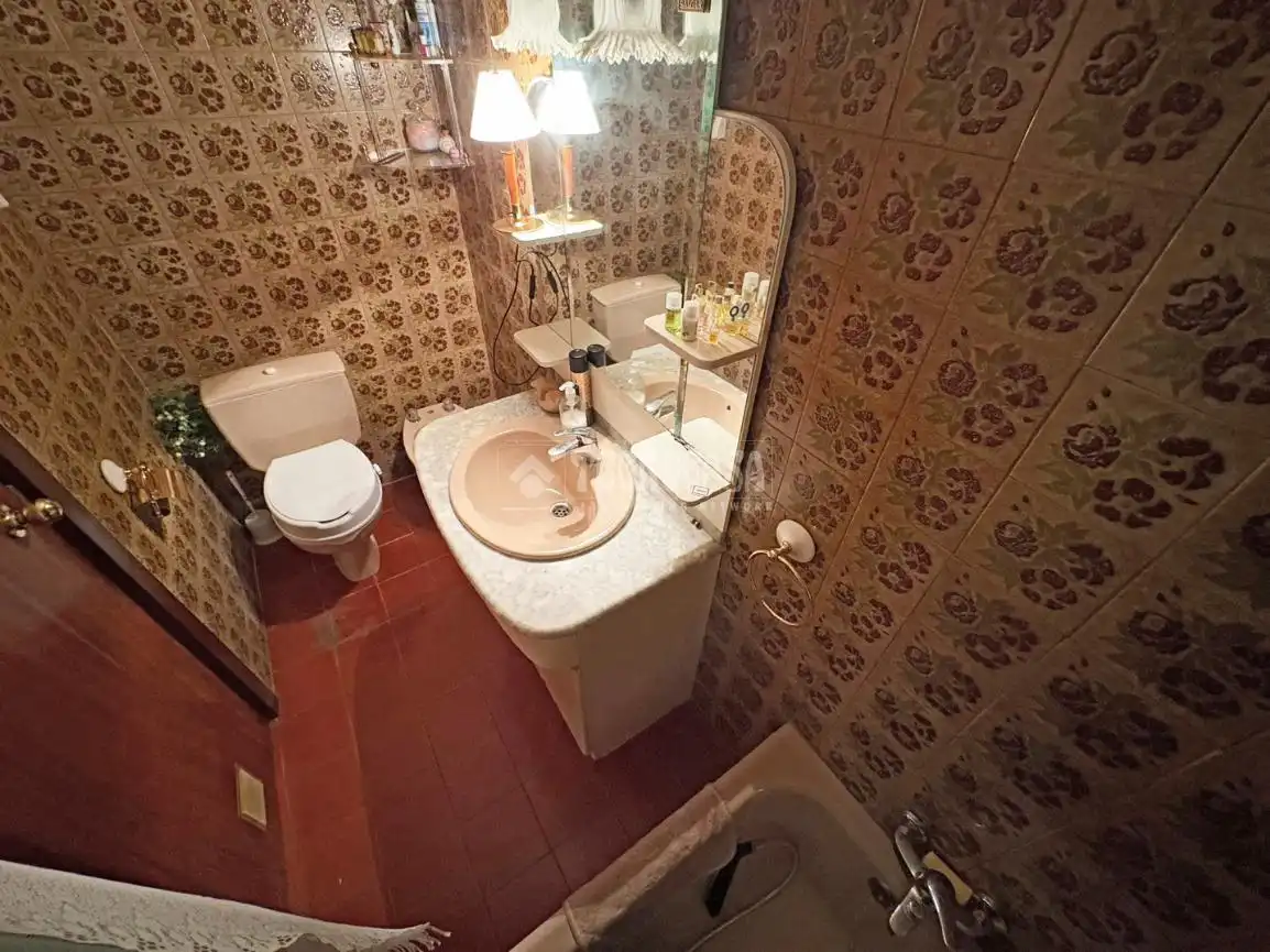 Baño de Piso en venta en Zaragoza con Calefacción y Terraza