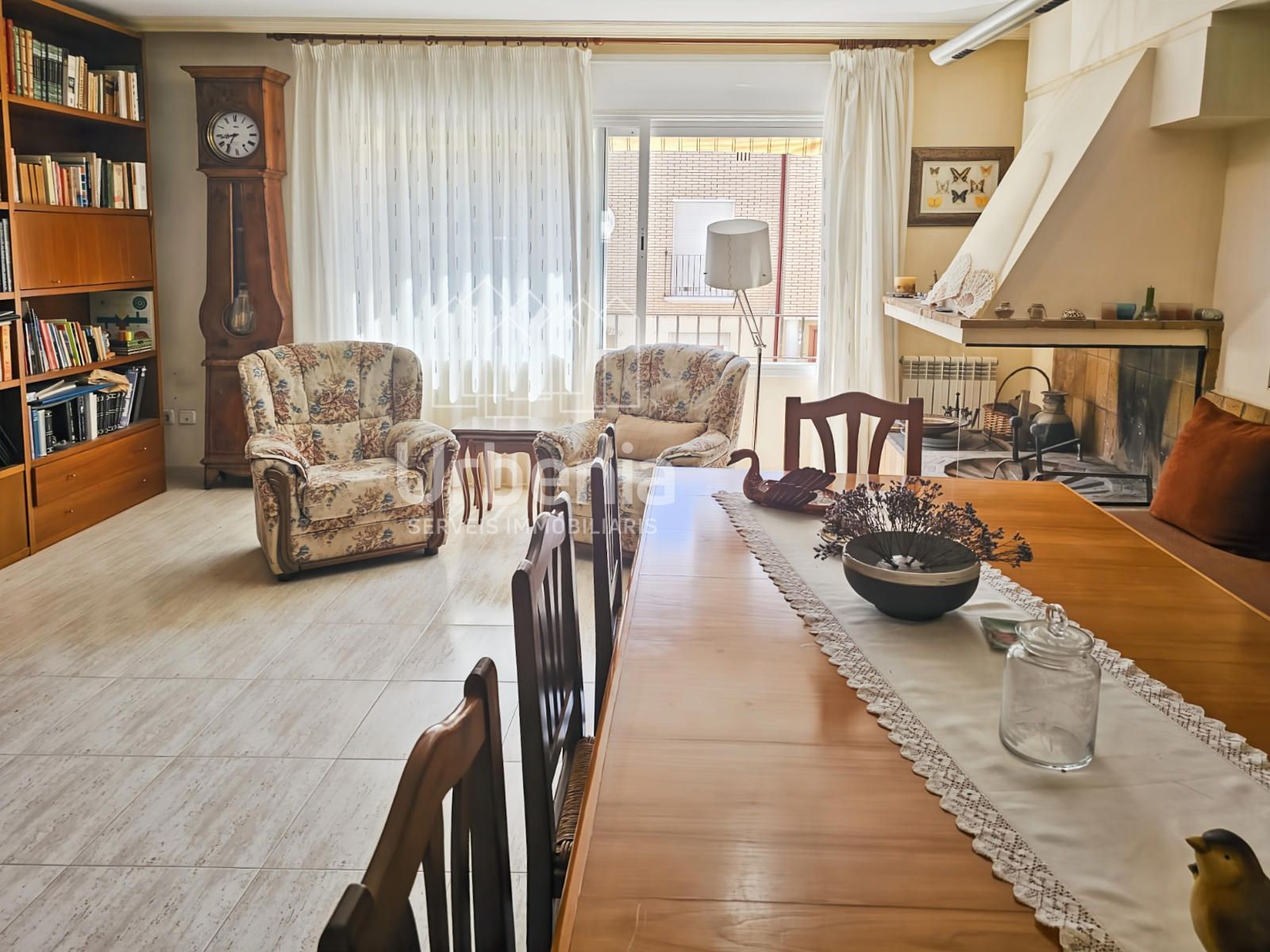 Sala d'estar de Casa o xalet en venda en Arenys de Munt amb Aire condicionat, Calefacció i Jardí privat