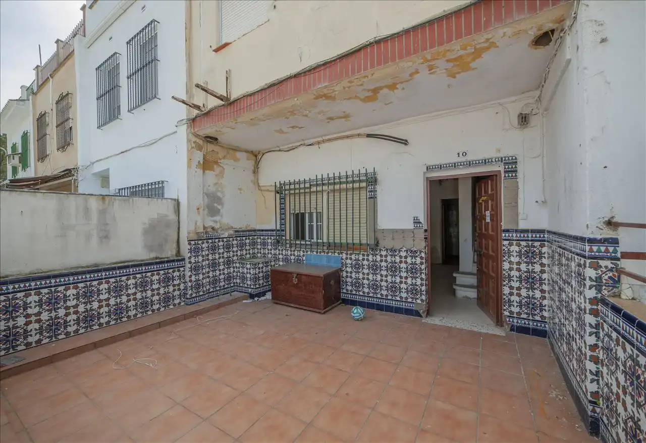 Casa adosada en venda a Sanlucar la Mayor, Centro