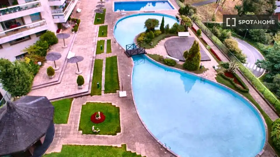 Swimming pool of Apartments for share in Donostia - San Sebastián   with Air Conditioner, Terrace and Furnished