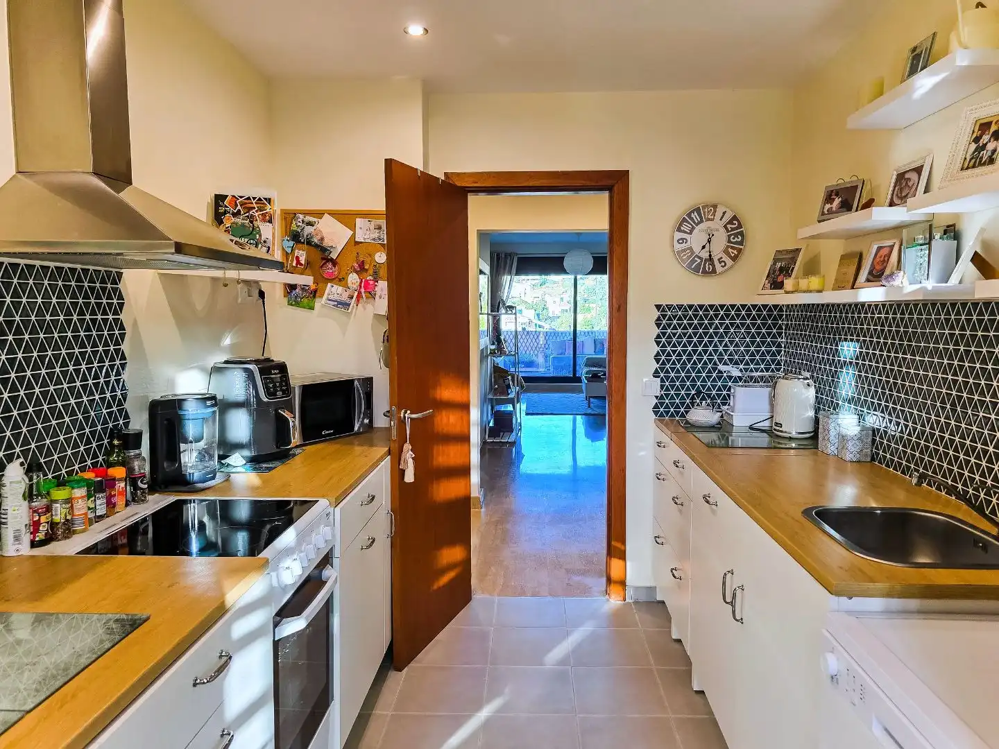 Cocina de Piso en venta en Estepona con Aire acondicionado, Terraza y Balcón