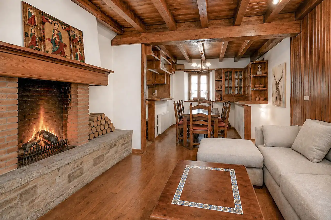 Sala de estar de Casa adosada en venta en Naut Aran con Calefacción, Jardín privado y Parquet