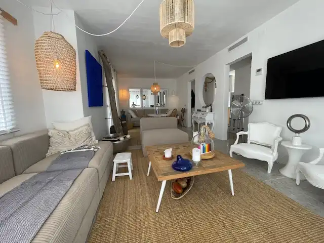 Wohnzimmer von Wohnung zum Verkauf in L'Estartit mit Klimaanlage, Heizung und Terrasse