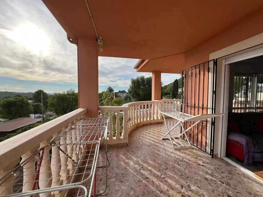 Terrassa de Casa o xalet en venda en Polop amb Calefacció, Jardí privat i Terrassa