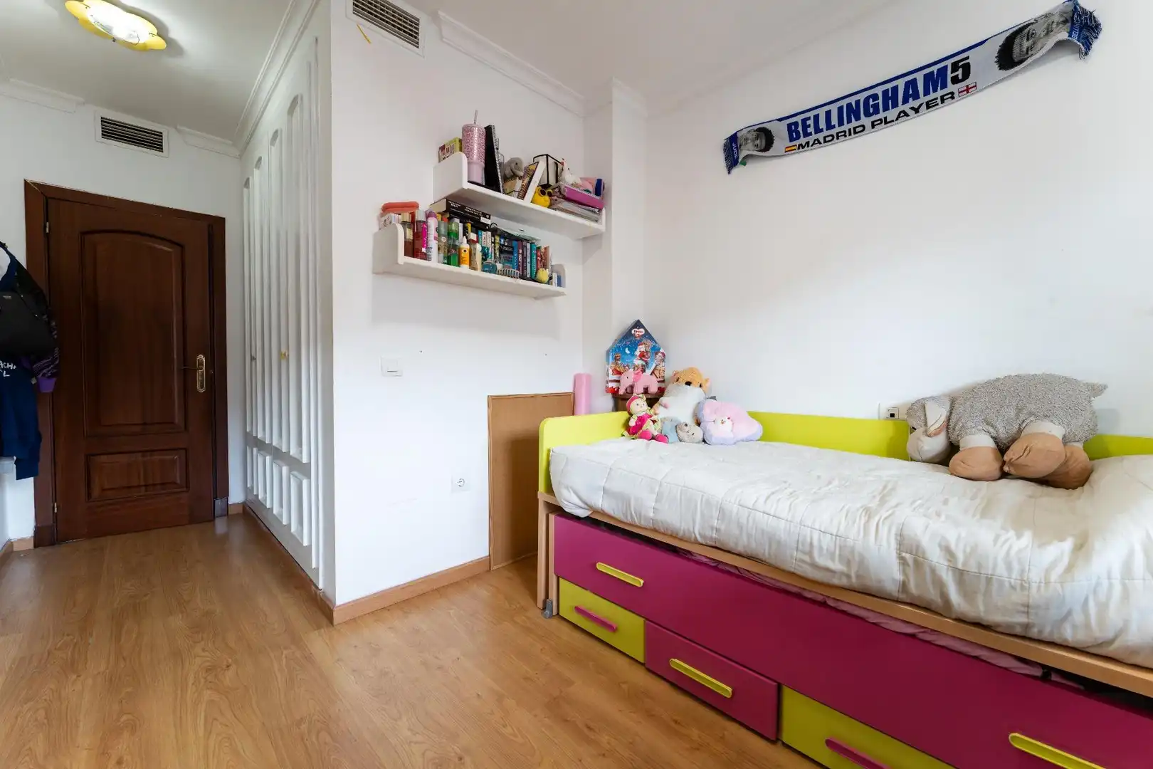 Dormitori de Apartament en venda en Málaga amb Aire condicionat, Traster i Piscina comunitària