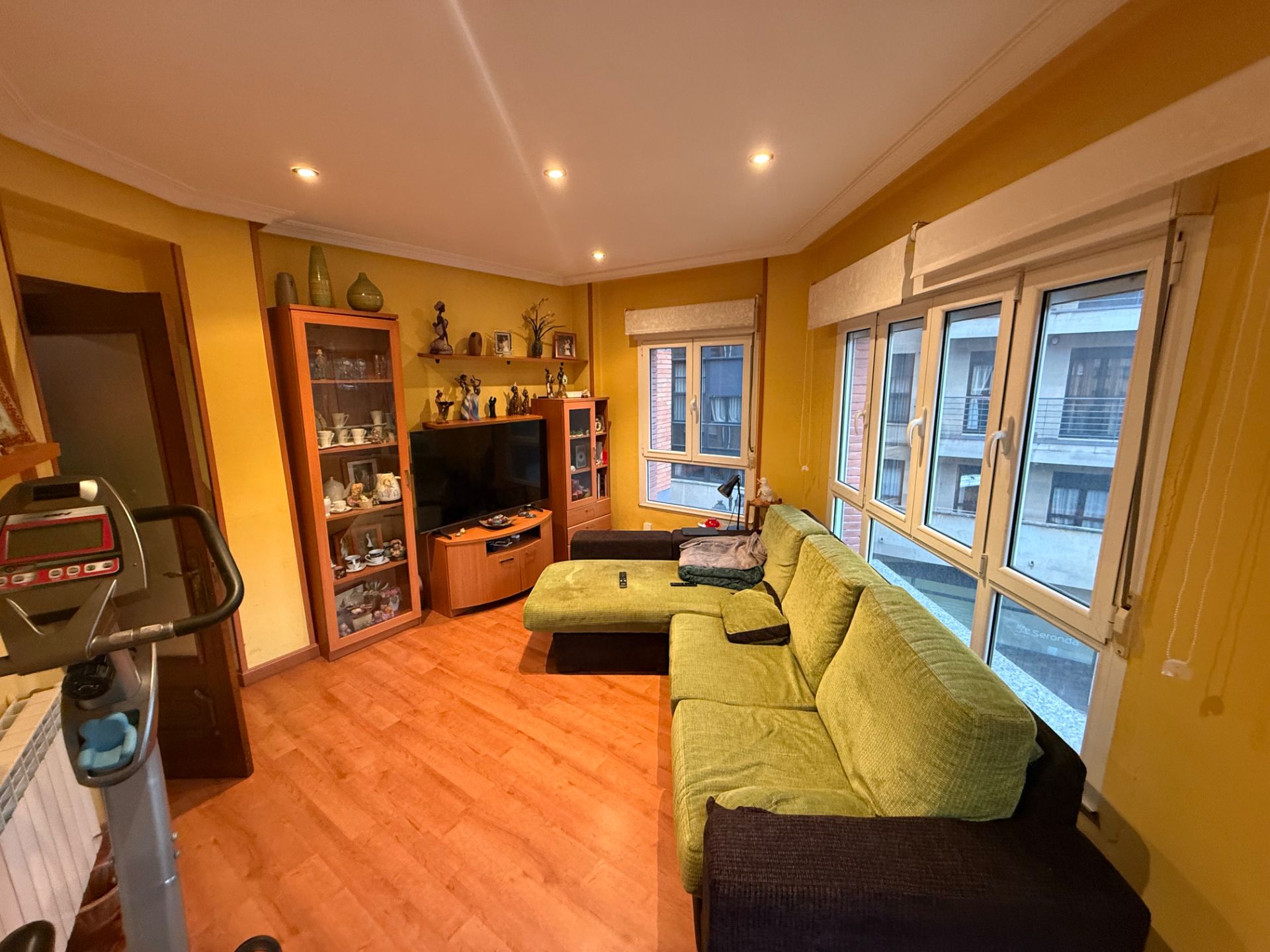 Living room of Flat for sale in Oviedo   with Heating, Parquet flooring and Terrace