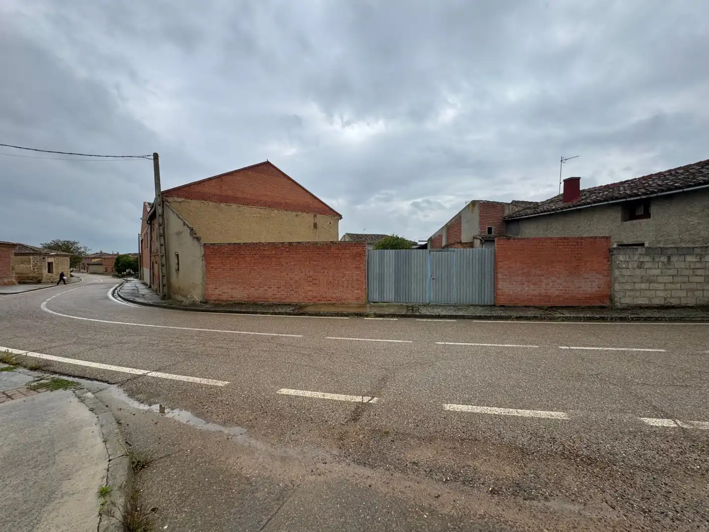 Finca rústica en venda en Villalba de la Loma amb Jardí privat i Traster
