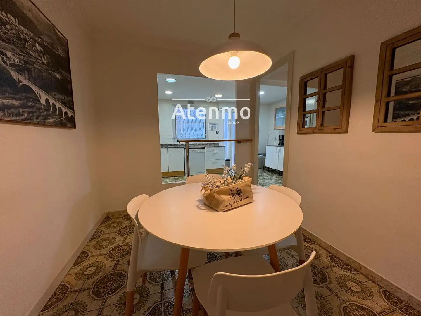 Comedor de Piso en venta en Barcelona con Calefacción, Jardín privado y Terraza