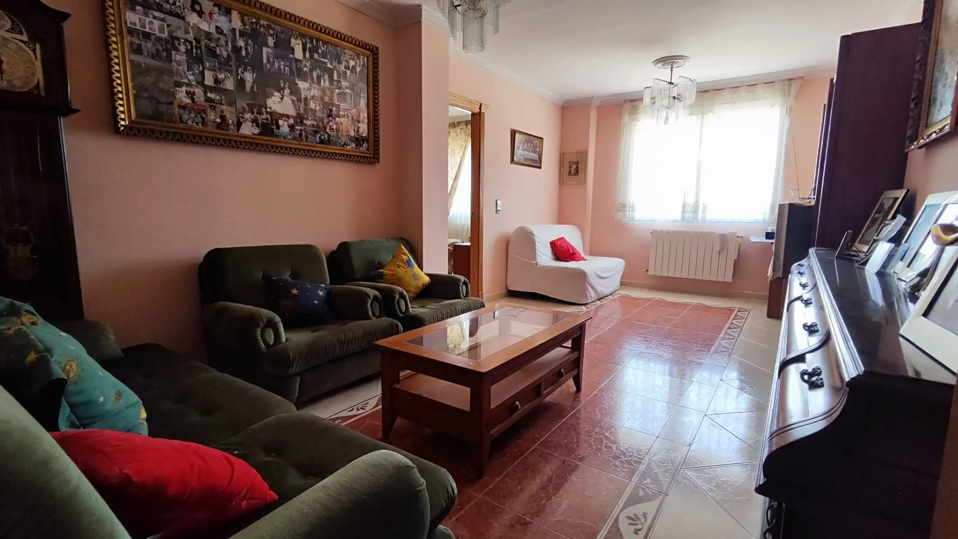 Sala d'estar de Casa o xalet en venda en Barajas de Melo amb Calefacció, Jardí privat i Terrassa