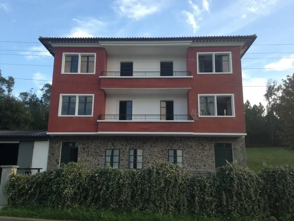 Vista exterior de Edifici en venda en Touro