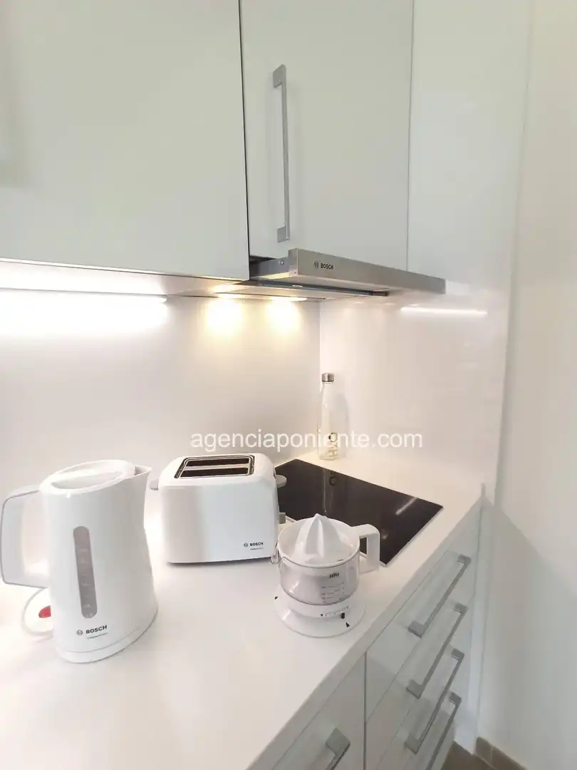 Apartament de lloguer a Avenida Mexico, Playa Poniente