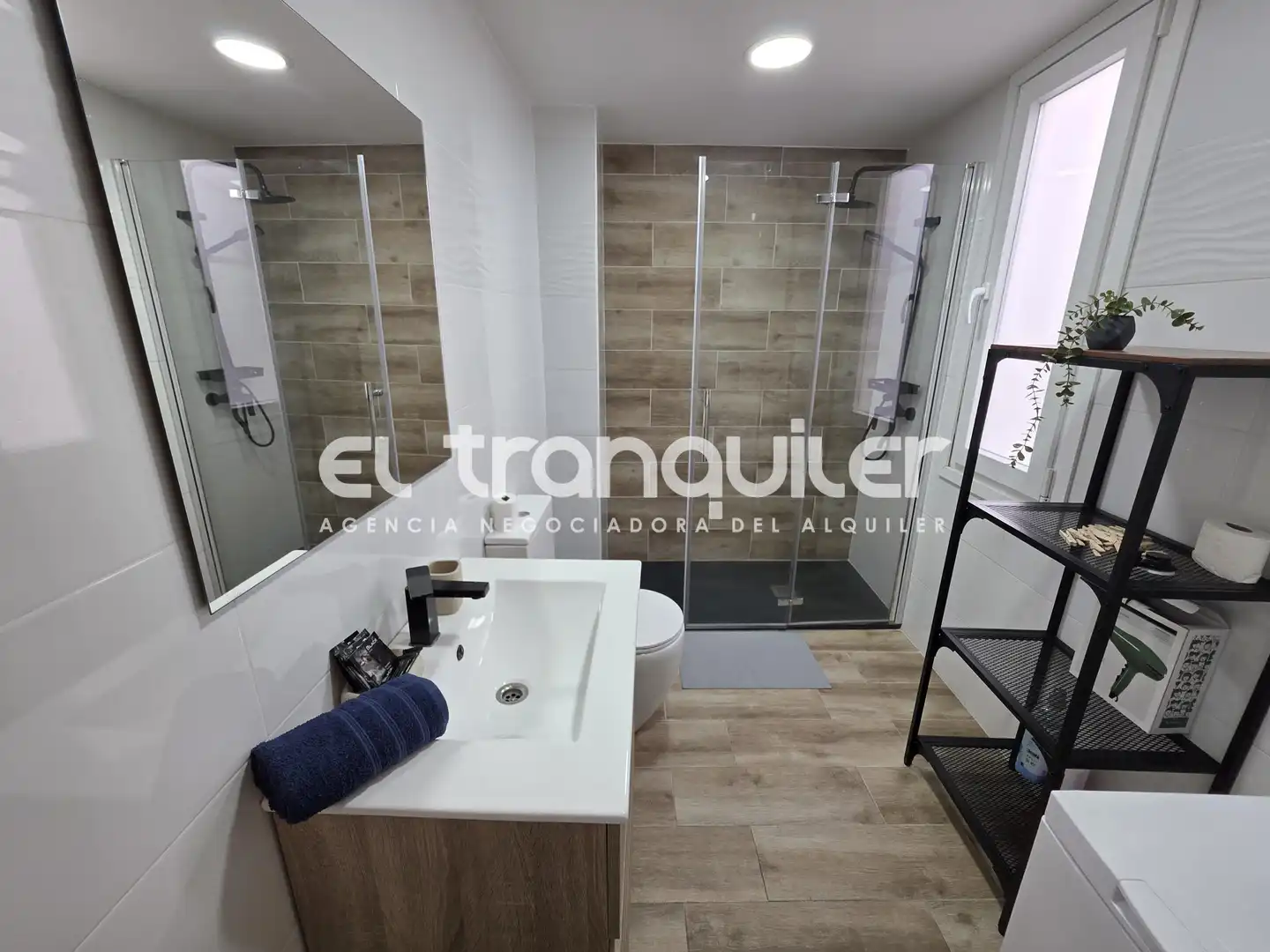 Badezimmer von Wohnung zur Miete in Madrid mit Klimaanlage, Möbliert und Waschmaschine