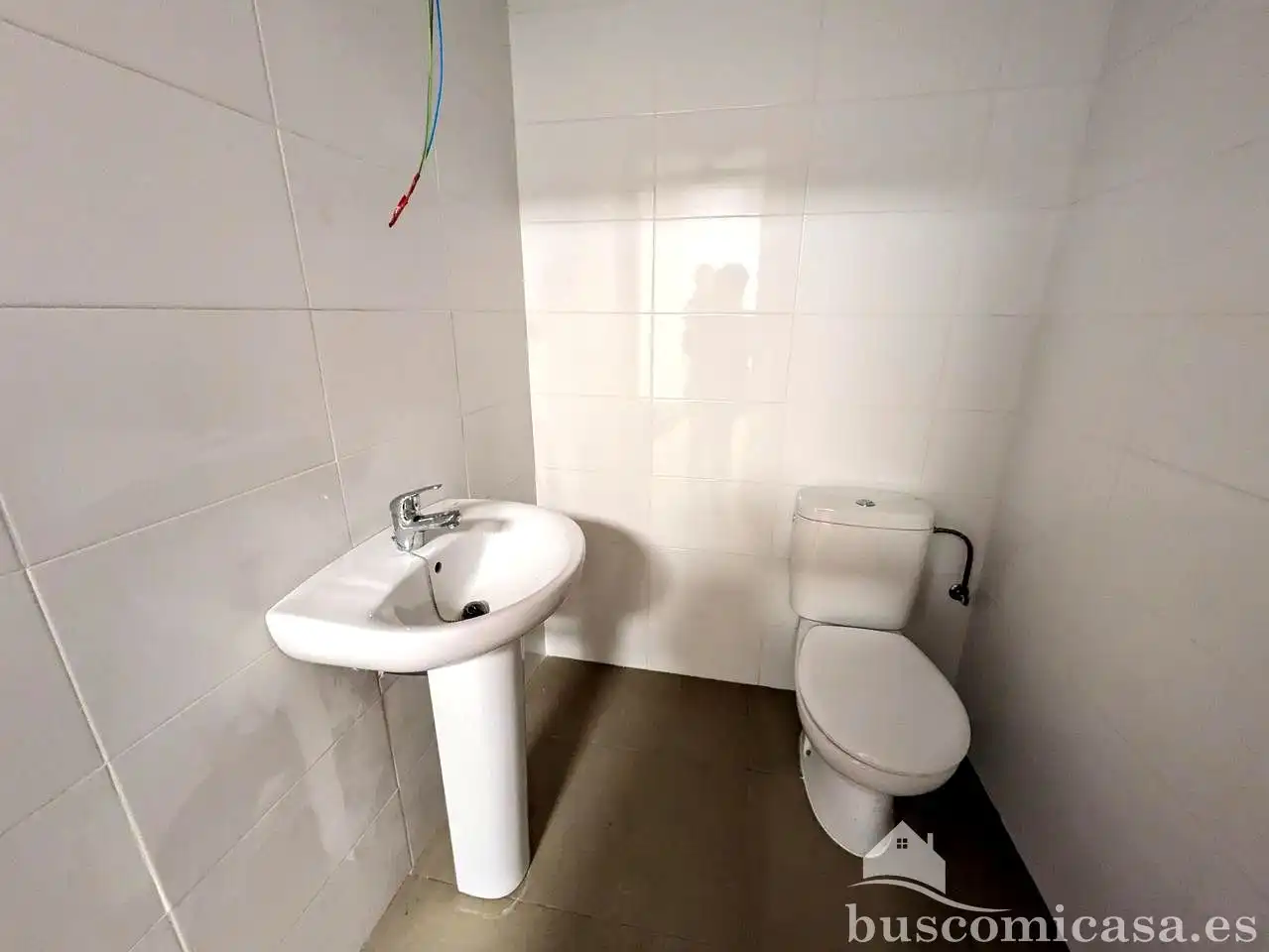 Bathroom of Industrial buildings for rent in Linares