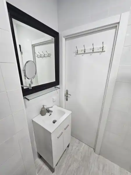 Bathroom of Office for sale in Fuengirola  with Air Conditioner