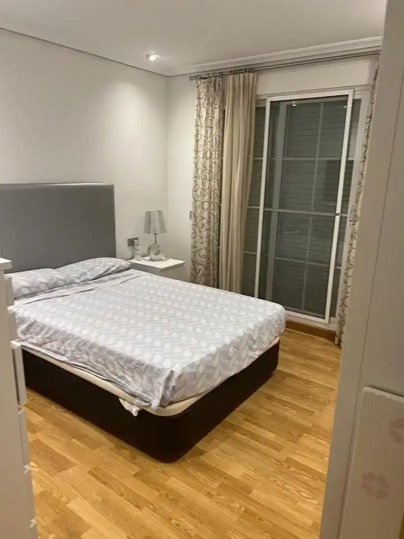 Dormitori de Pis en venda en Almería amb Aire condicionat, Jardí privat i Parquet