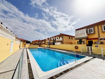 Adossat amb piscina en venda a Clavel