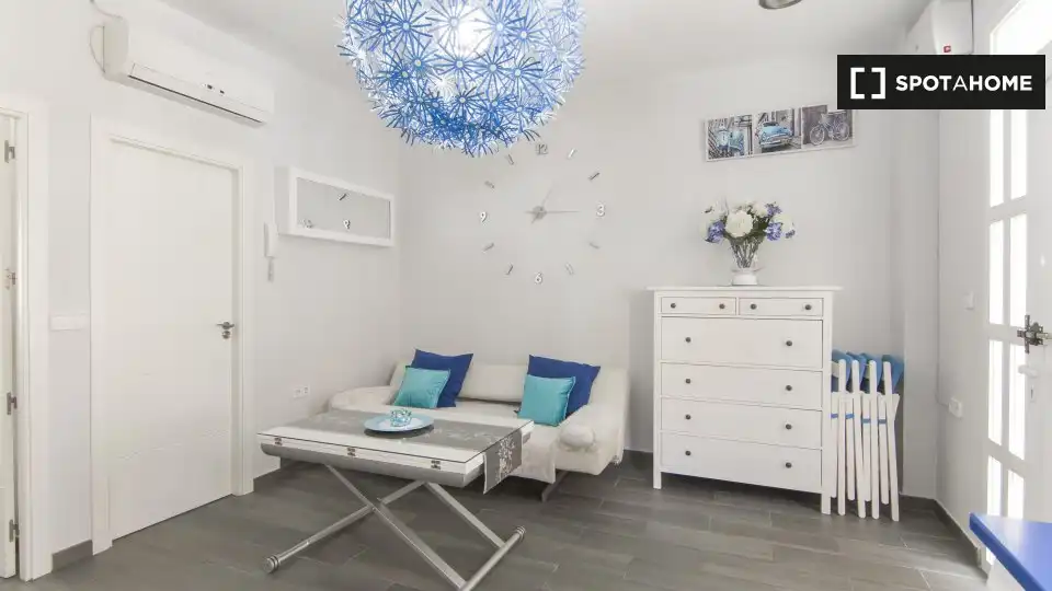 Sala de estar de Apartamento para compartir en Madrid con Aire acondicionado, Calefacción y Terraza