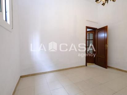 Planta baja for sale in  Barcelona Capital  with Heating