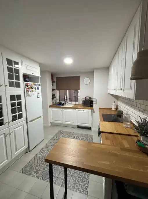 Kitchen of Flat for rent in La Pobla de Vallbona  with Air Conditioner, Furnished and Oven