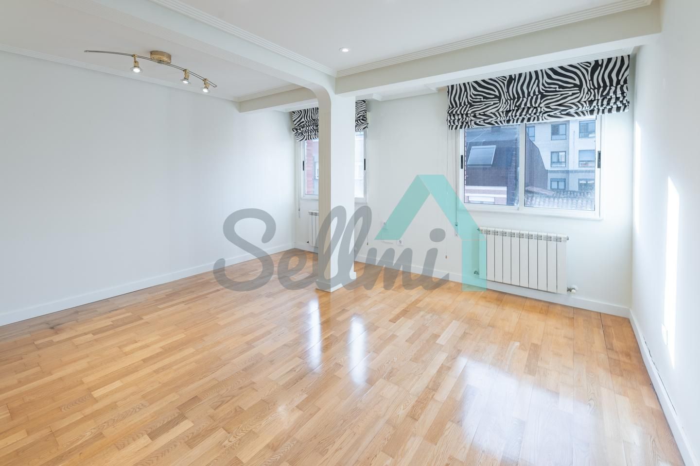 Exterior view of Flat to rent in Oviedo   with Heating and Parquet flooring