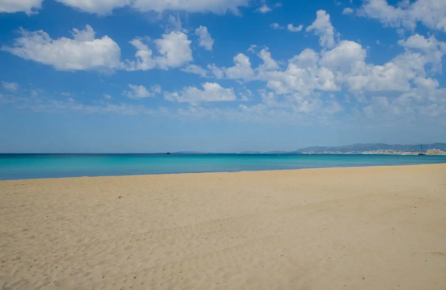 Außenansicht von Geschaftsraum zum Verkauf in  Palma de Mallorca mit Klimaanlage