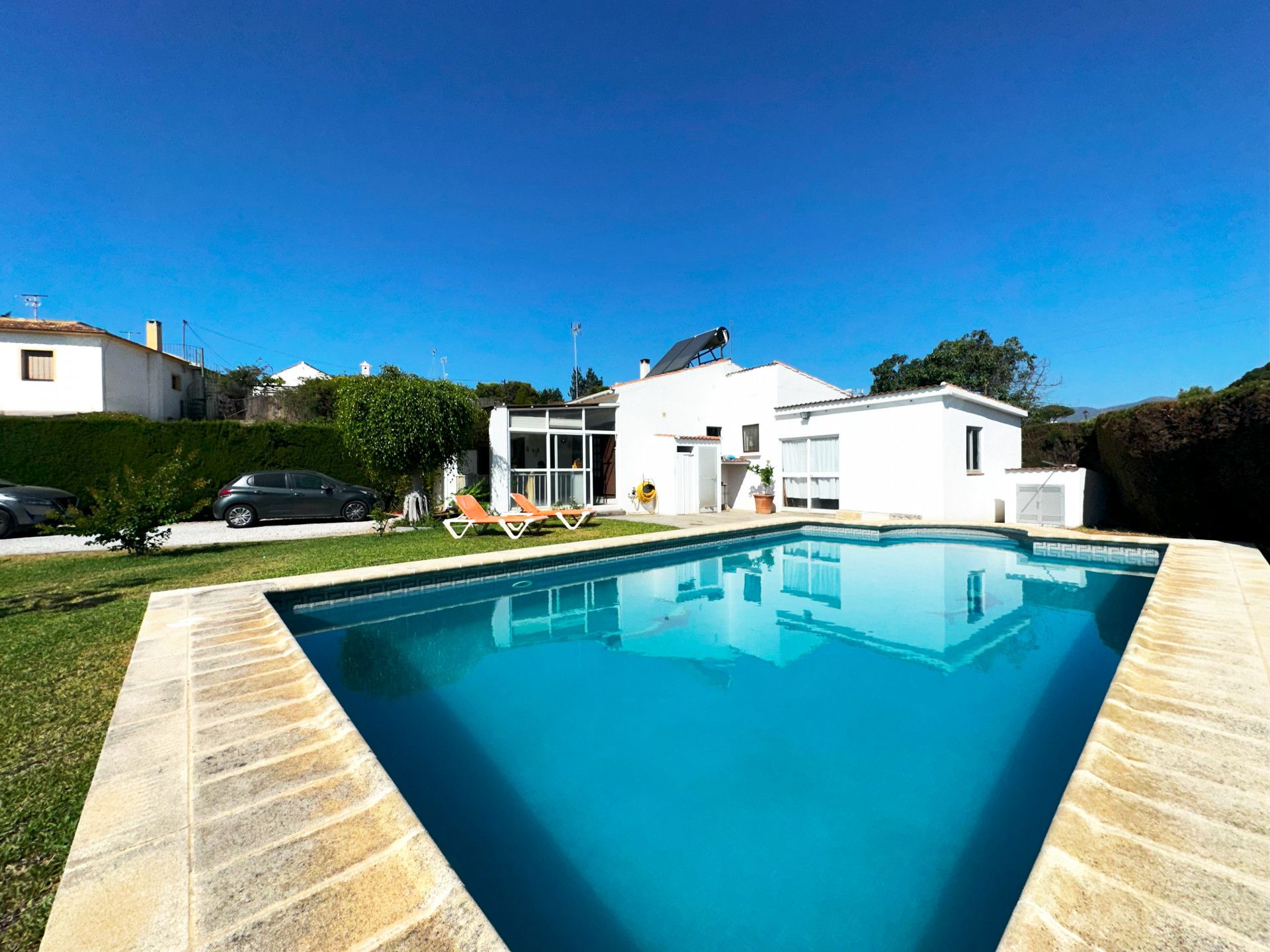 Piscina de Casa o chalet en venta en Estepona con Jardín privado, Terraza y Trastero
