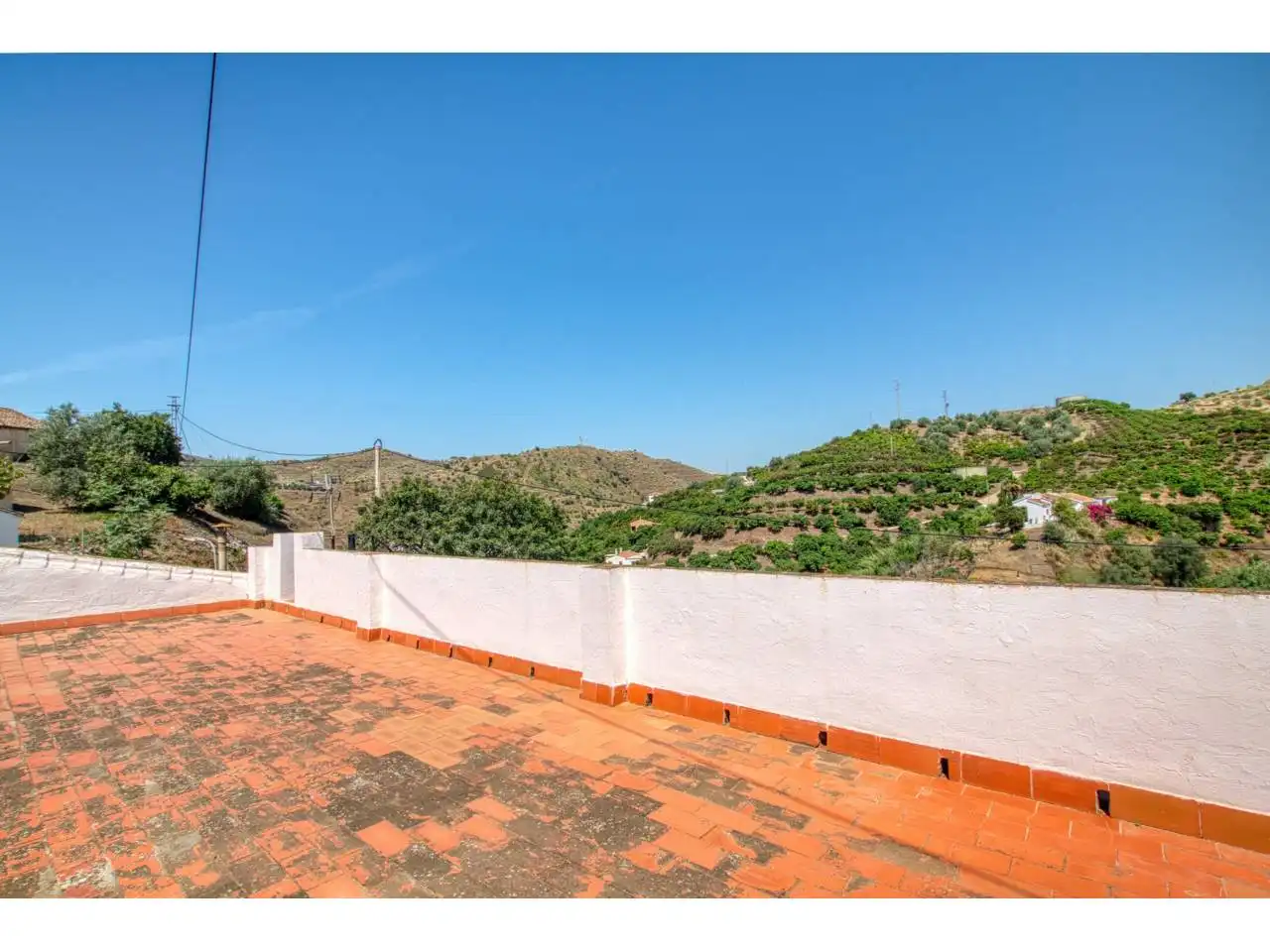 Vista exterior de Casa adosada en venta en Canillas de Aceituno con Terraza