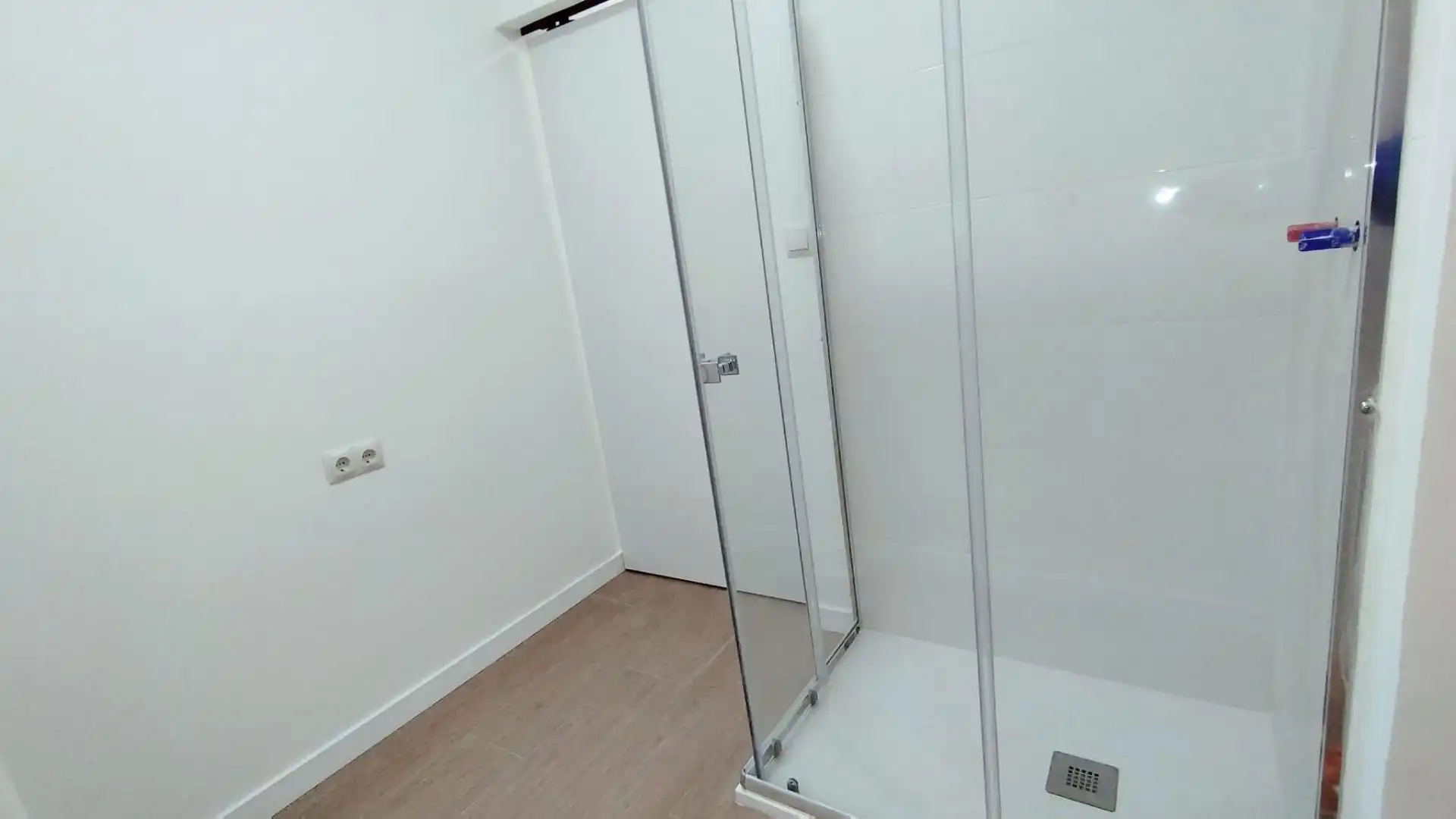 Baño de Local de alquiler en Alicante / Alacant