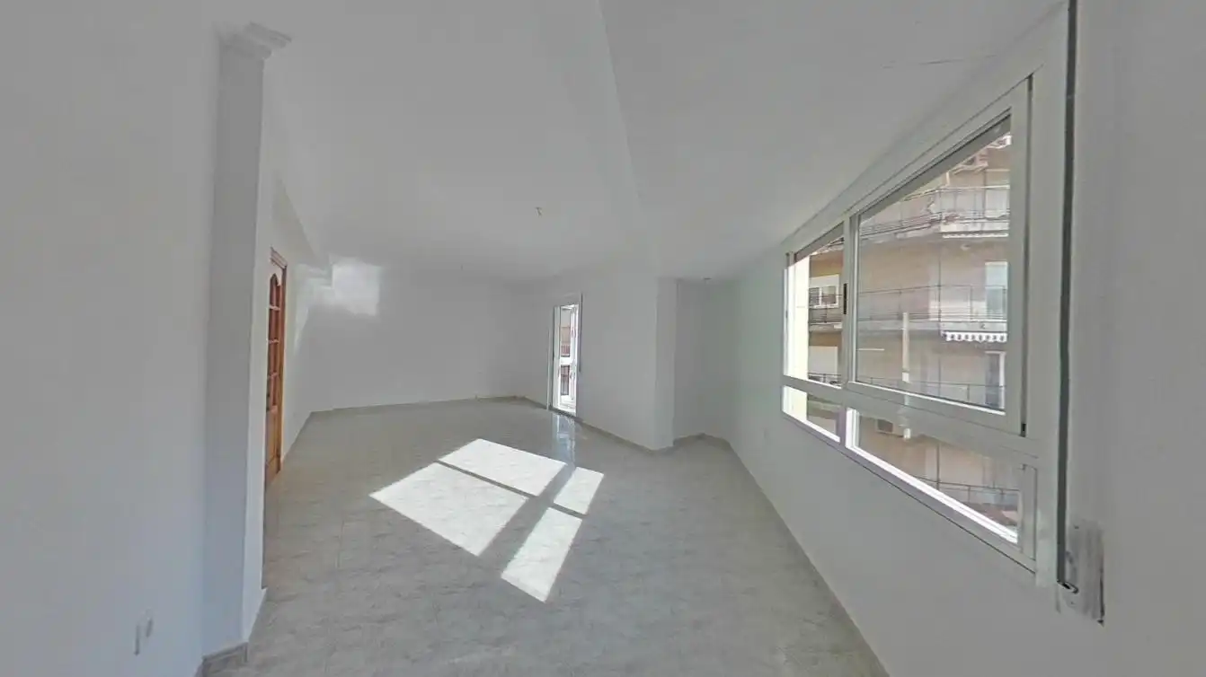 Vista exterior de Pis en venda en Gandia