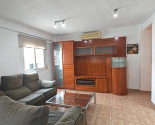 Sala d'estar de Pis de lloguer en  Valencia Capital amb Aire condicionat, Calefacció i Moblat