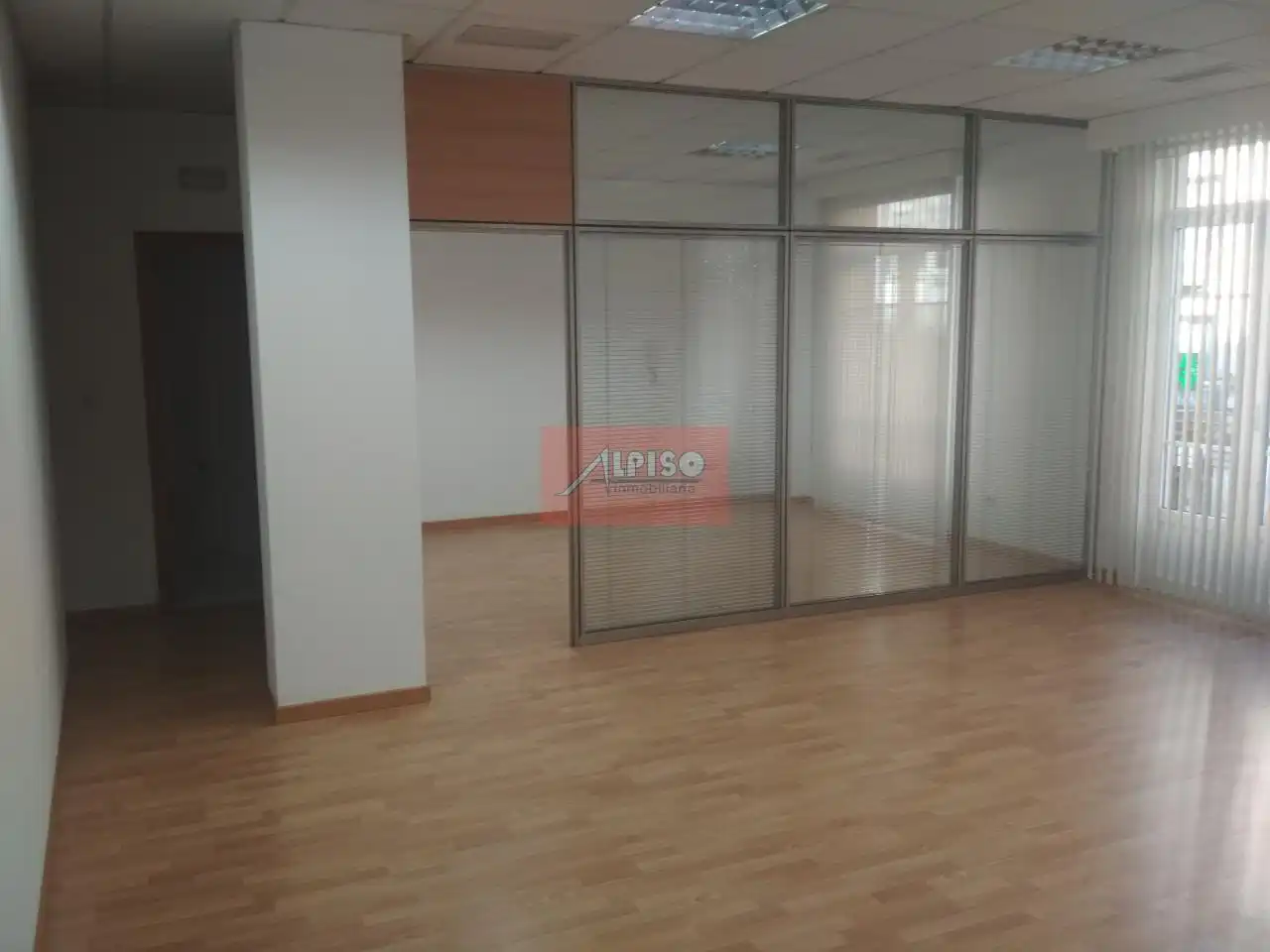 Oficina en venda en Ourense Capital  amb Calefacció