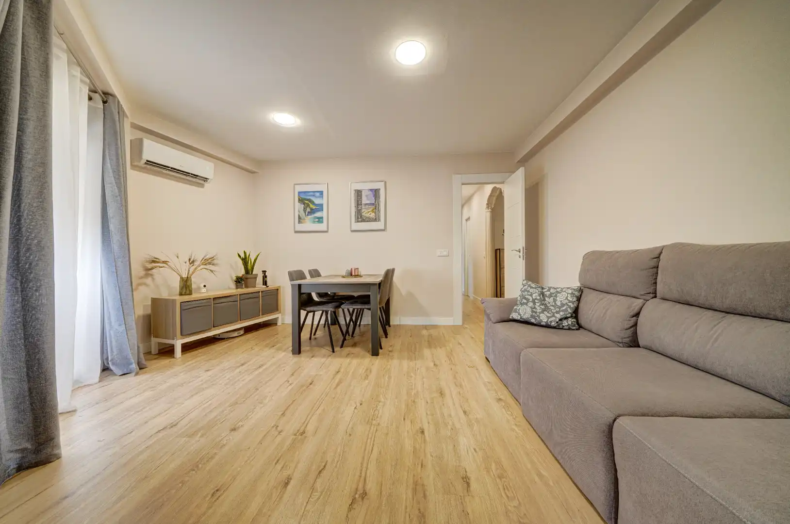 Sala de estar de Piso en venta en Paterna con Aire acondicionado, Parquet y Horno