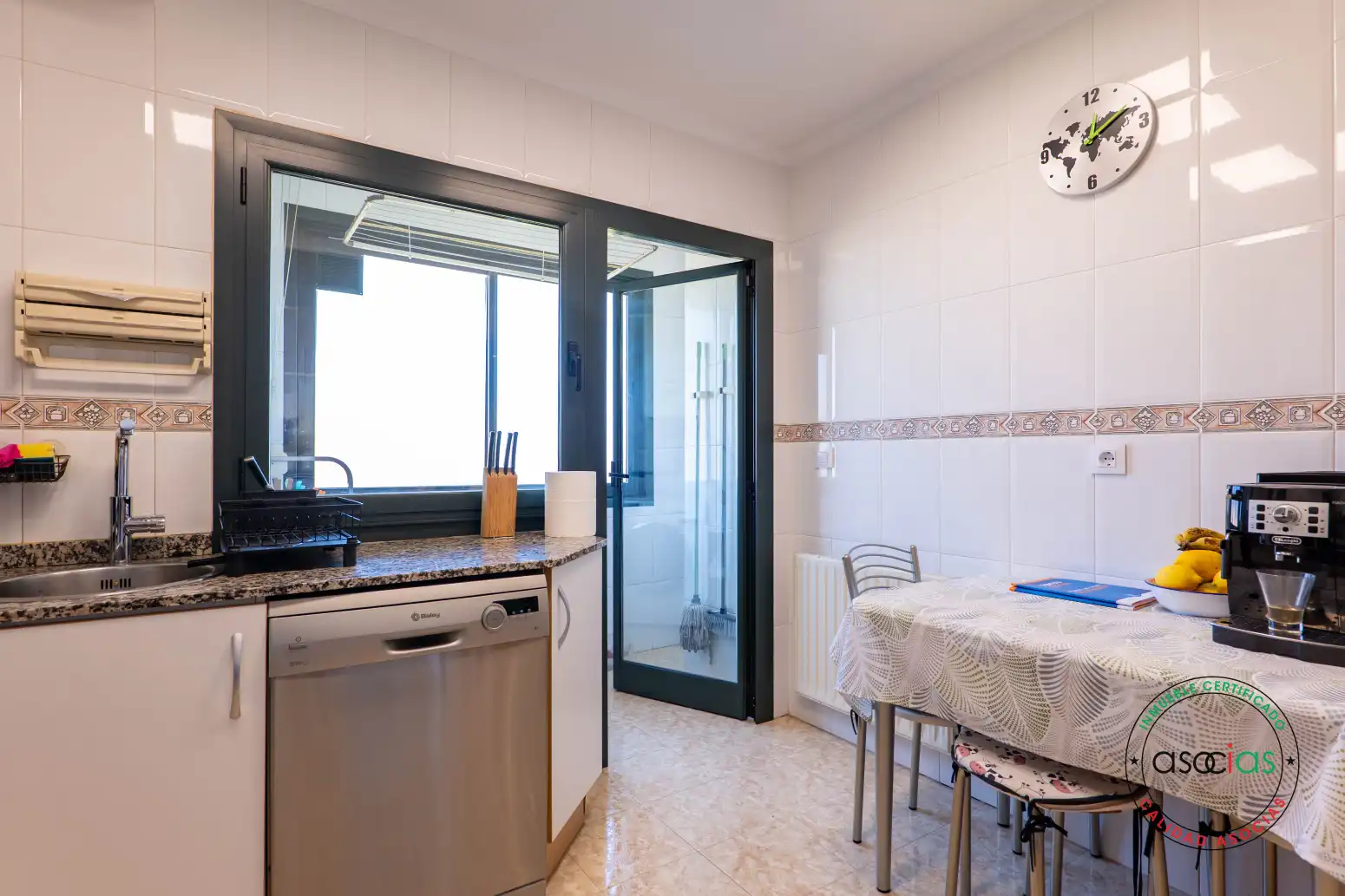Cocina de Piso en venta en Gijón  con Calefacción, Parquet y Trastero