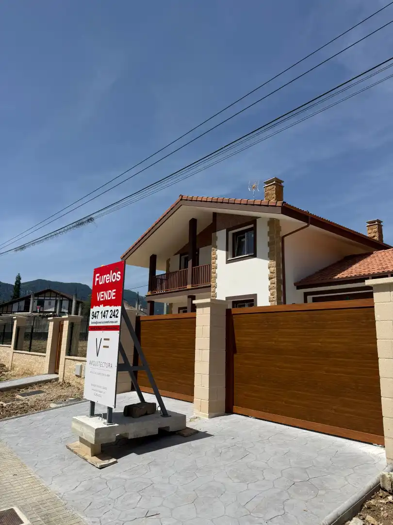 Calle los Rollos, 1, Valle de Mena