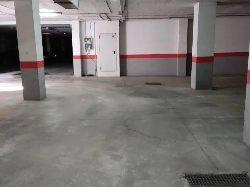 Aparcamiento en alquiler en Avda Ronda Sur 14, imagen 4