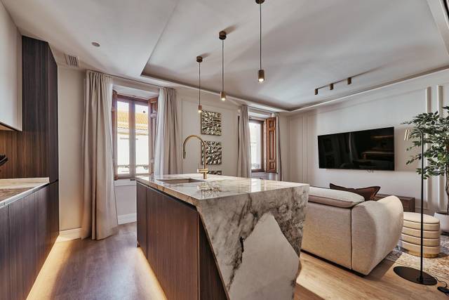 Piso en Venta en Calle de Manuela Malasaña en Universidad - Malasaña