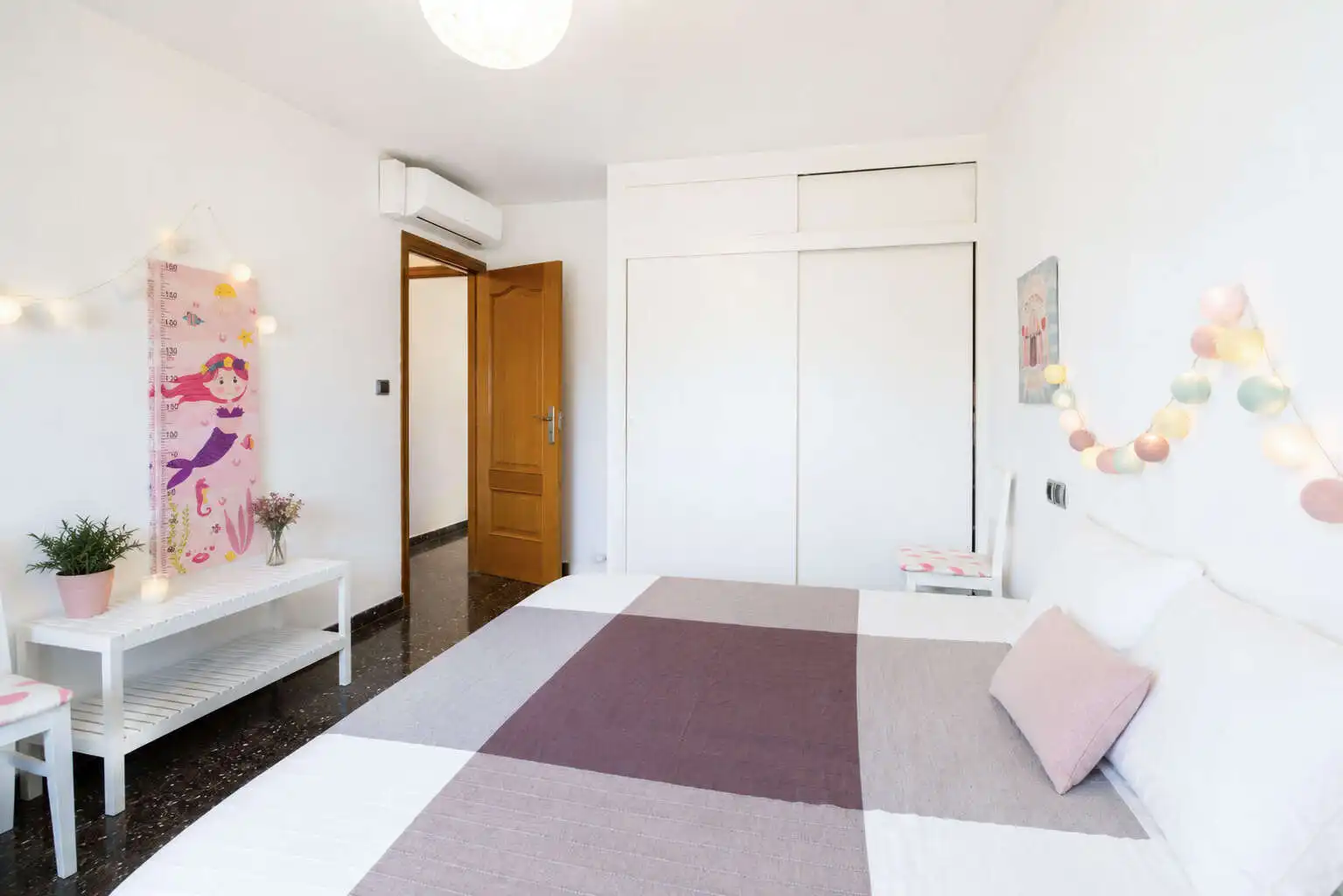 Habitación de Finca rústica en venta en Muro con Aire acondicionado, Terraza y Amueblado
