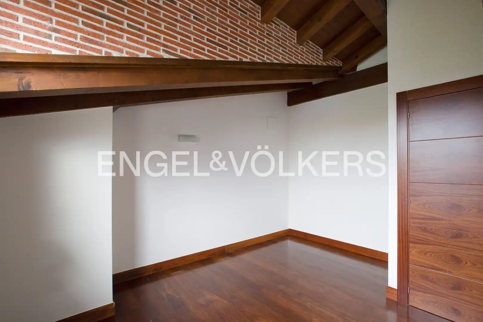 Detached homes for sale in Eguzkitza Bidea, Berango