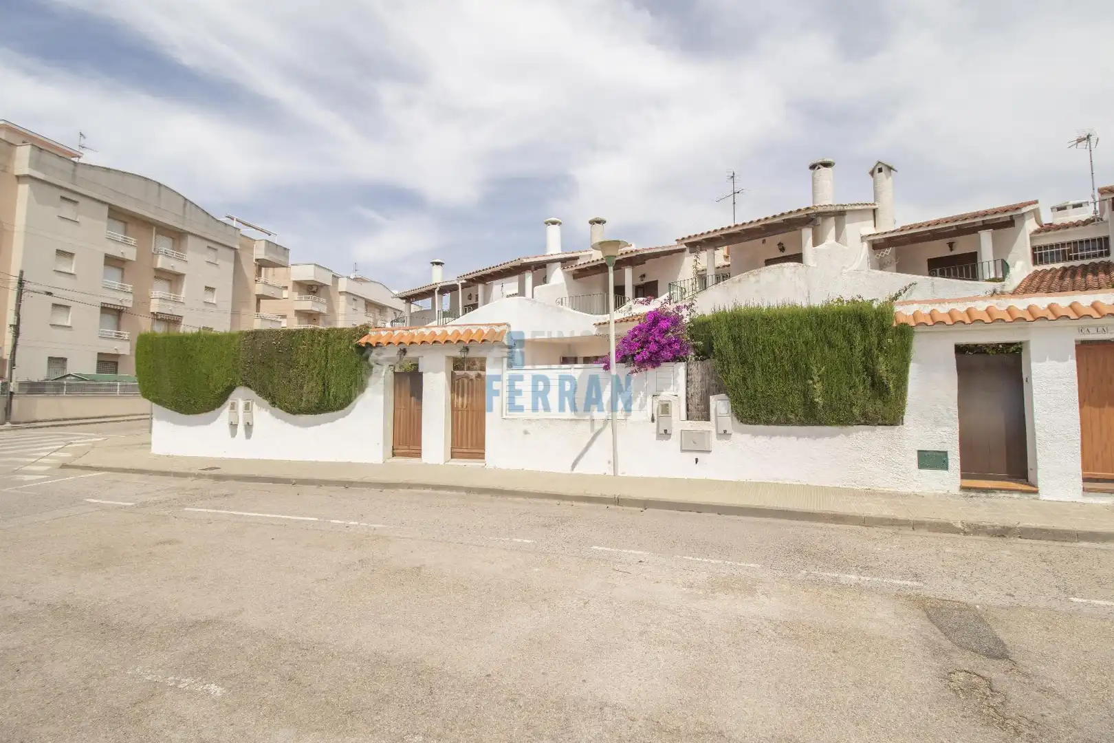 Vista exterior de Casa adosada en venda en El Vendrell amb Terrassa, Traster i Moblat
