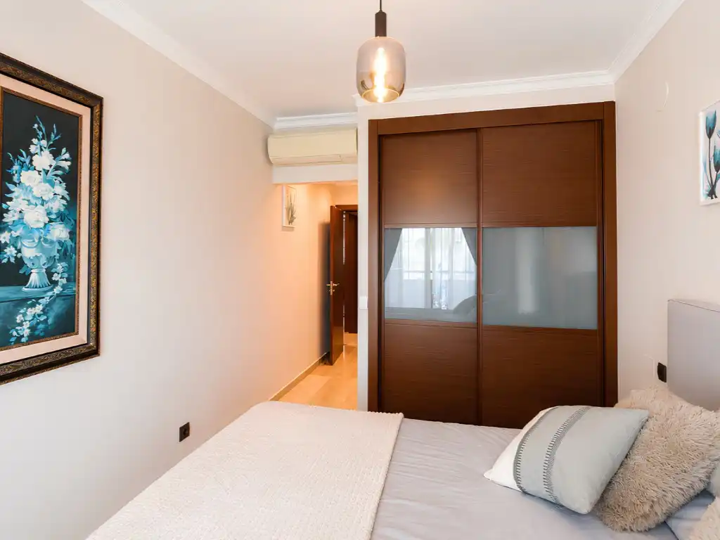 Bedroom of Flat for sale in Fuengirola  with Air Conditioner, Private garden and Terrace