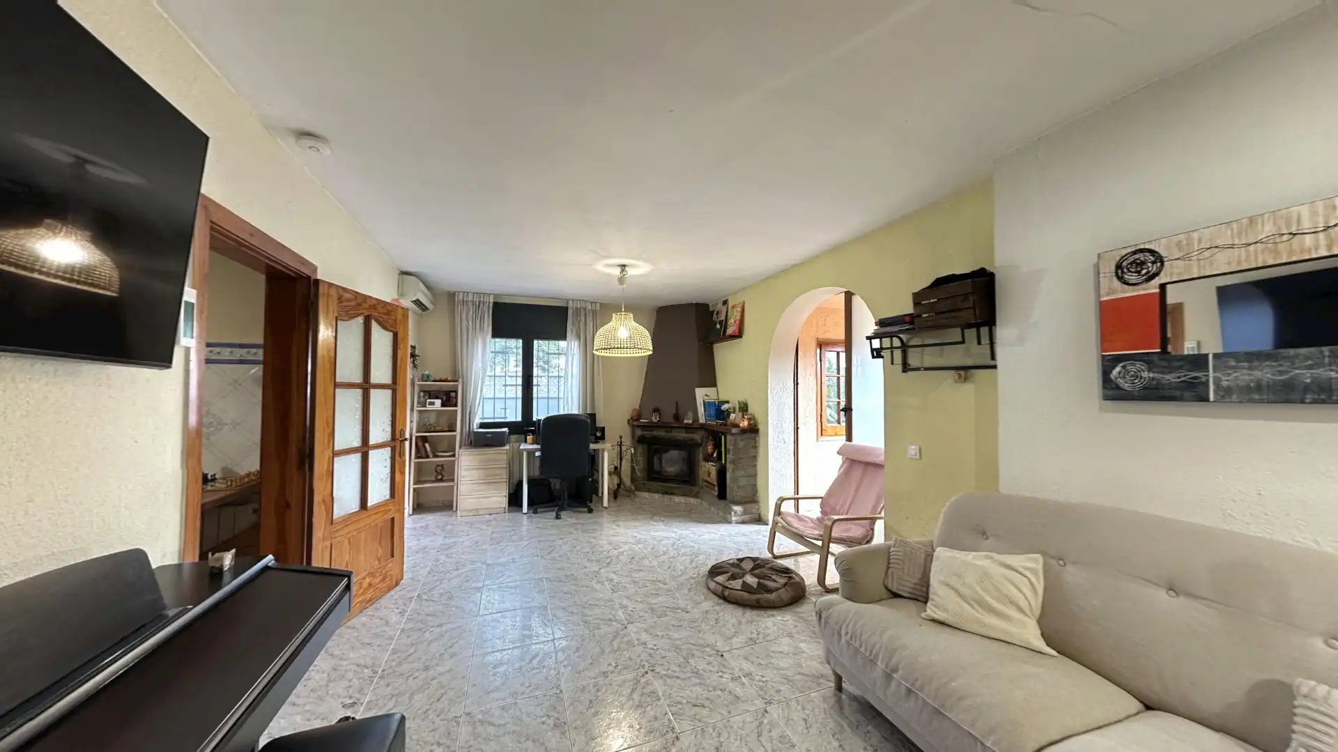 Chalet con piscina en venta en Carrer de la Cadernera
