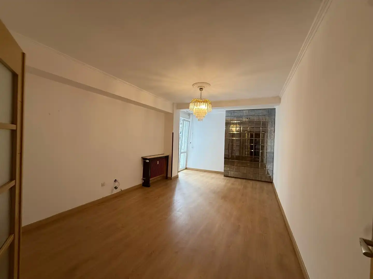 Sala de estar de Piso en venta en Oviedo  con Calefacción
