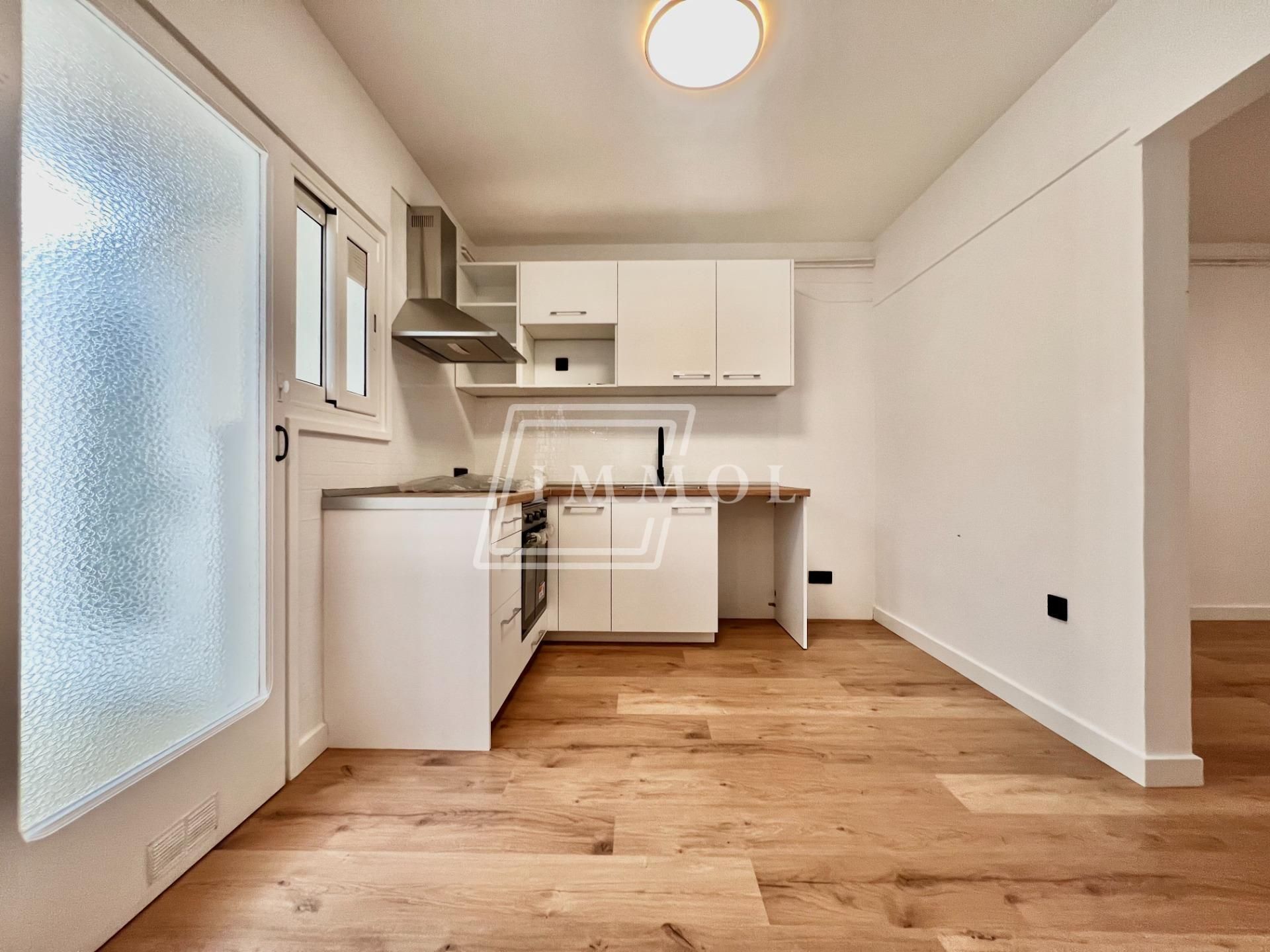 Kitchen of Planta baja for sale in Mataró  with Heating, Parquet flooring and Terrace