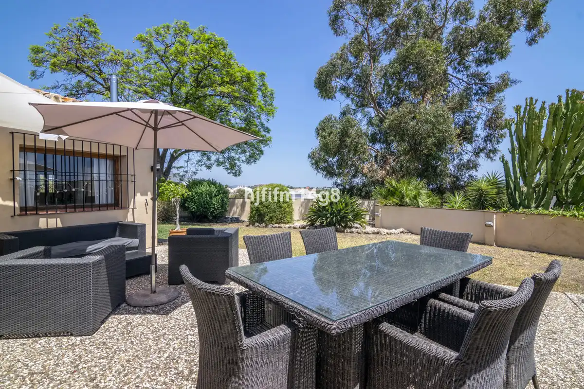 Detached house with garden for sale in Calle Benahavis, imagen 9